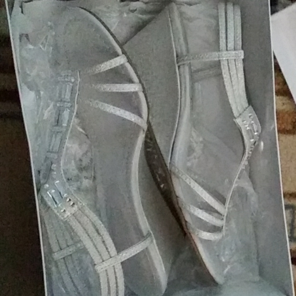 Dress shoes